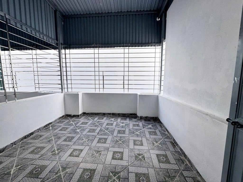 BÁN NHÀ RIÊNG -CỔ NHUẾ(nay là phường Đông Ngạc)- NGÕ THÔNG, Ô TÔ LÙI CỬA